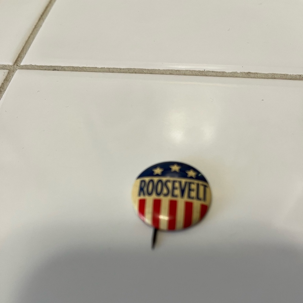 Roosevelt presidential pin